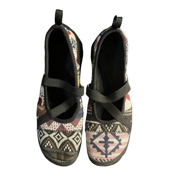 KEEN Women’s Mary Jane Flats 7.5 Multicolor Aztec Pattern Slip-on - Picture 5 of 11